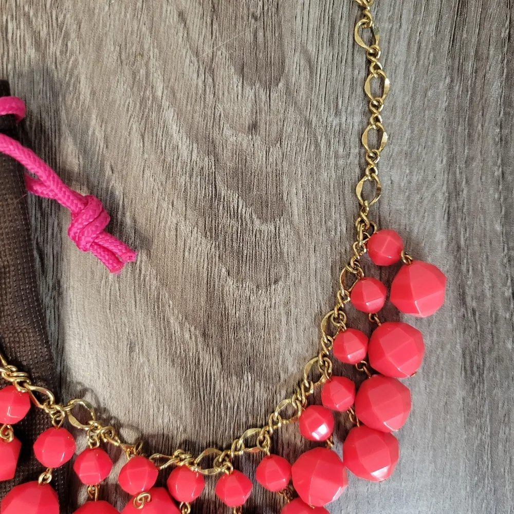 Kate Spade New York Gold Tone Faceted Salmon Resin Dangles Necklace - Image 12