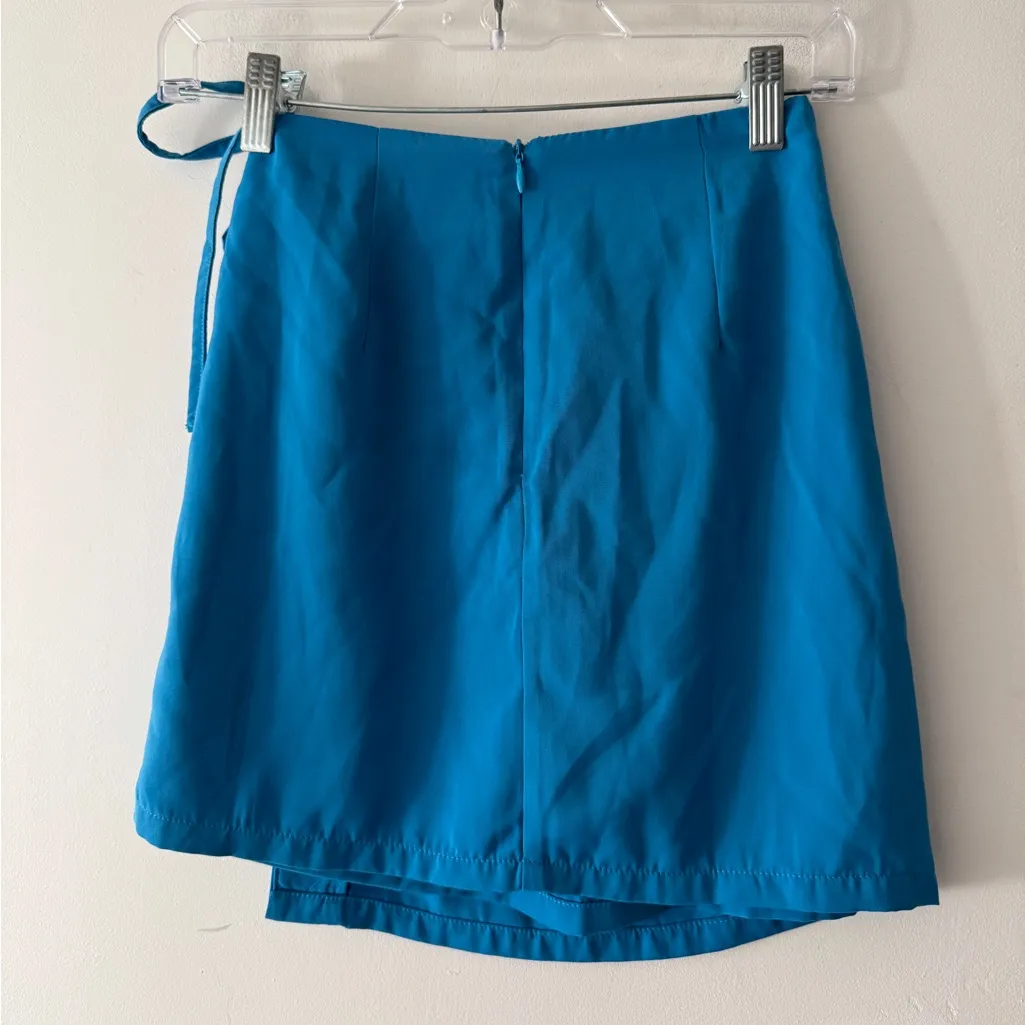 superdown  Revolve Jasper Wrap Skirt Aqua Blue - Image 6