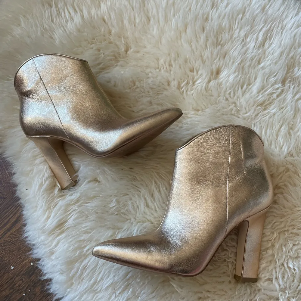 Marc Fisher Leather Miggi Pointed Toe Heeled Ankle Booties Gold Size 7 - Image 2