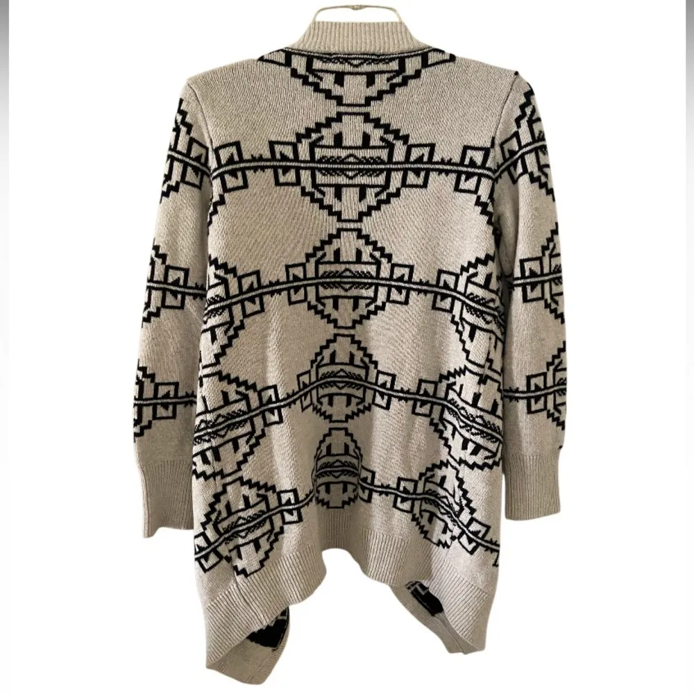 Anthropologie starting at stars sweater cardigan tribal drape Medium - Image 3