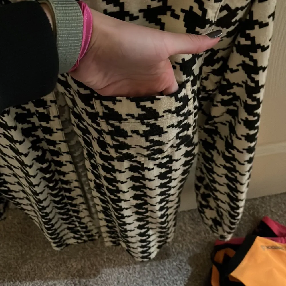 bdg hounds tooth flannel buttondown - Image 4