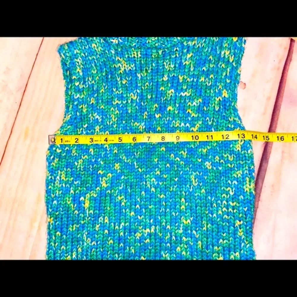 Sleeveless Turtleneck Knit Sweater sz M - Image 4