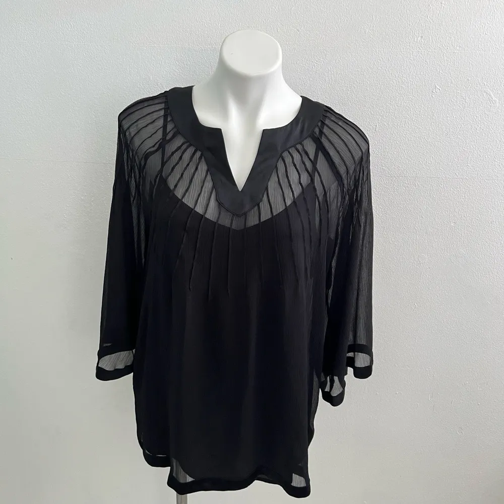 Nicole Miller Pleated Blouse top LARGE Black 3/4 Wide Sleeve V Neck NWOT - Image 3