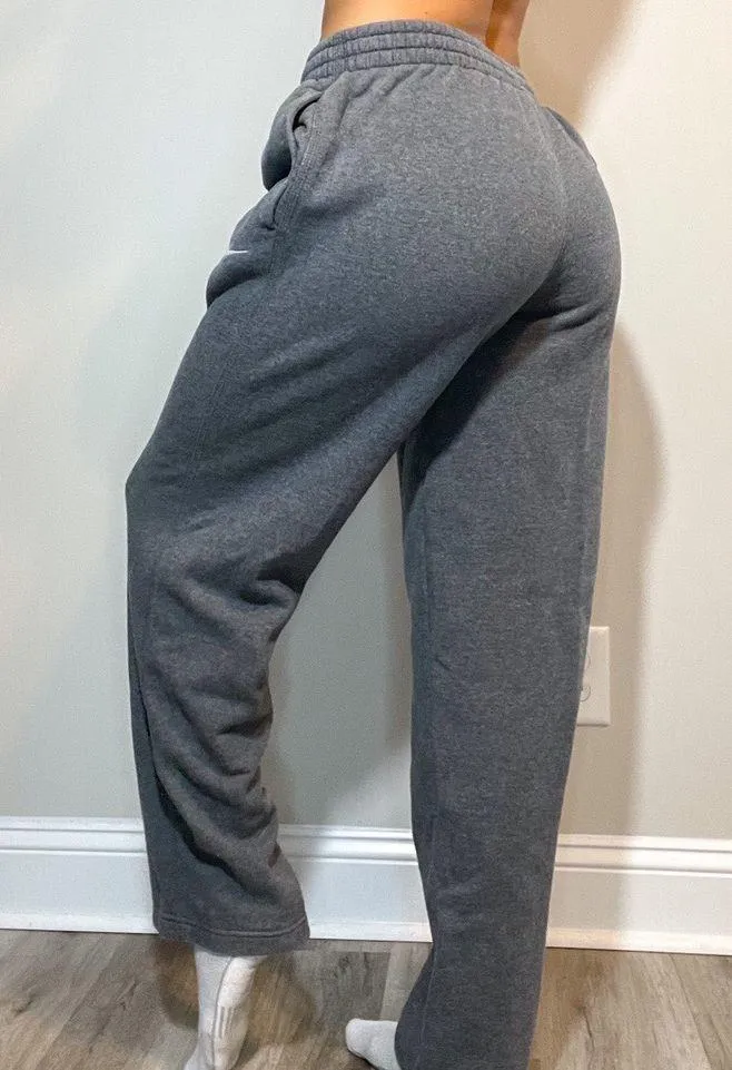 Nike grey sweatpants - Image 2