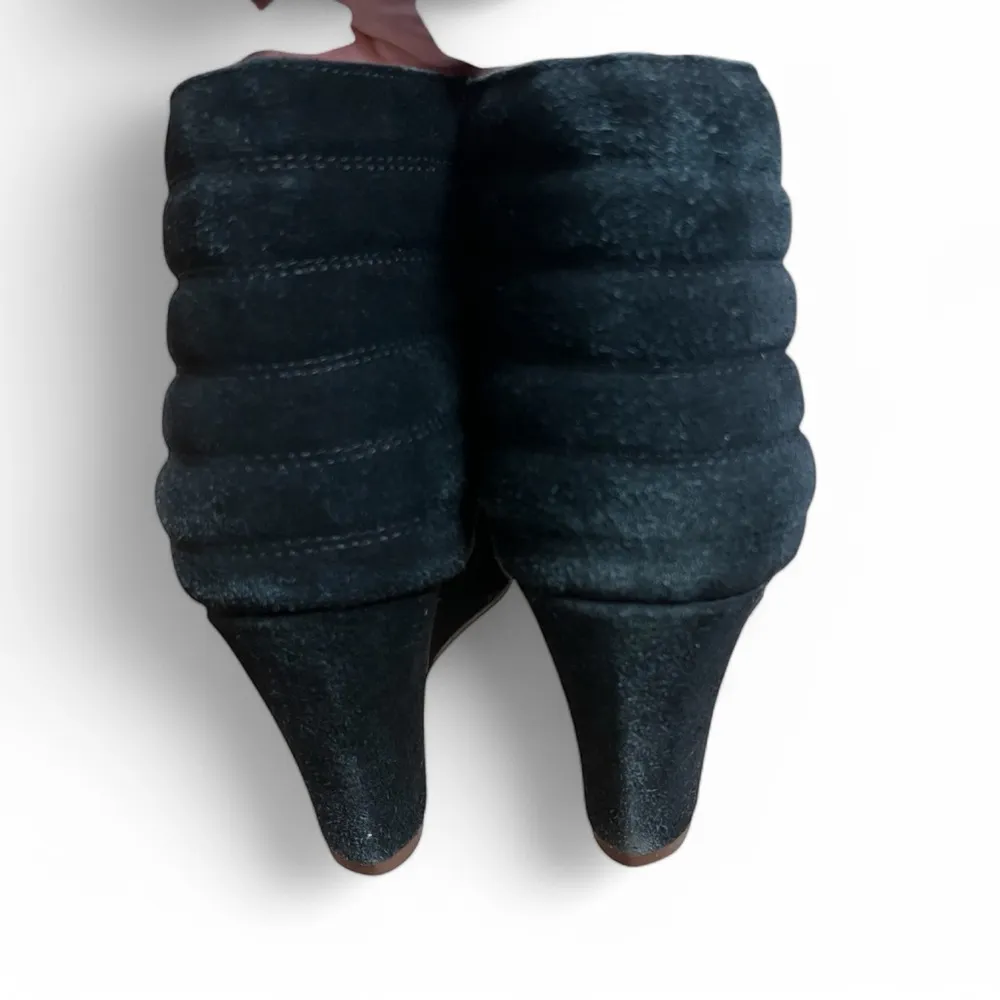 DV BY DOLCE VITA Black Suede Wedge Booties Size 9 - Image 7