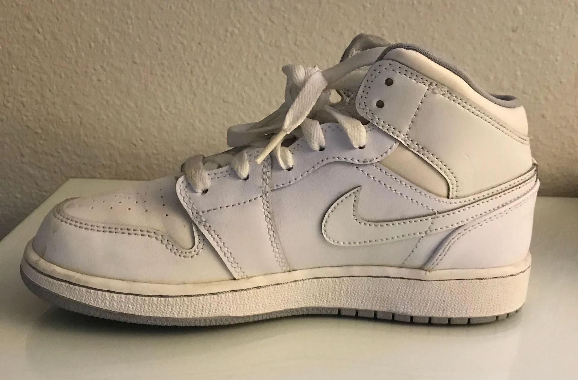 Jordan Air 1 Mid - All White - Image 2