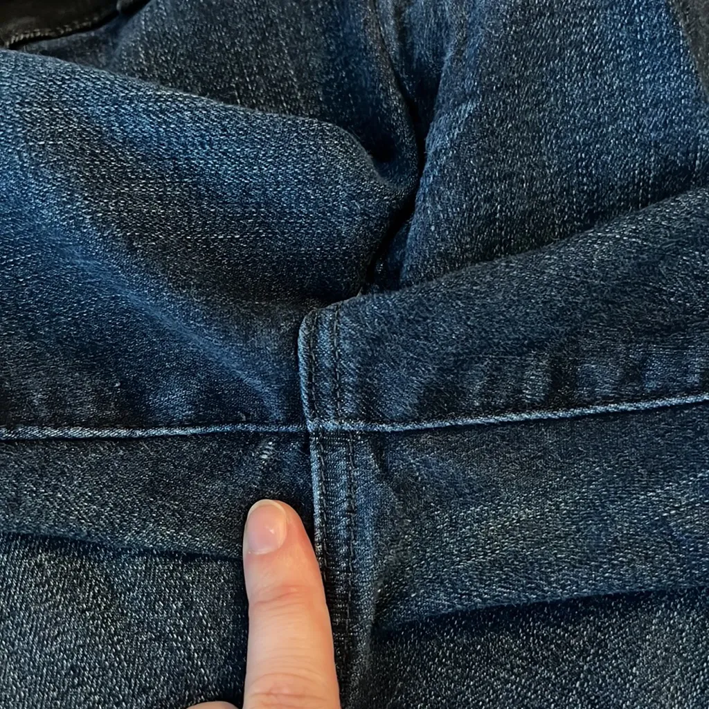 AG Jackson Contour Tuxedo Skinny Size 27 *fair condition - Image 6