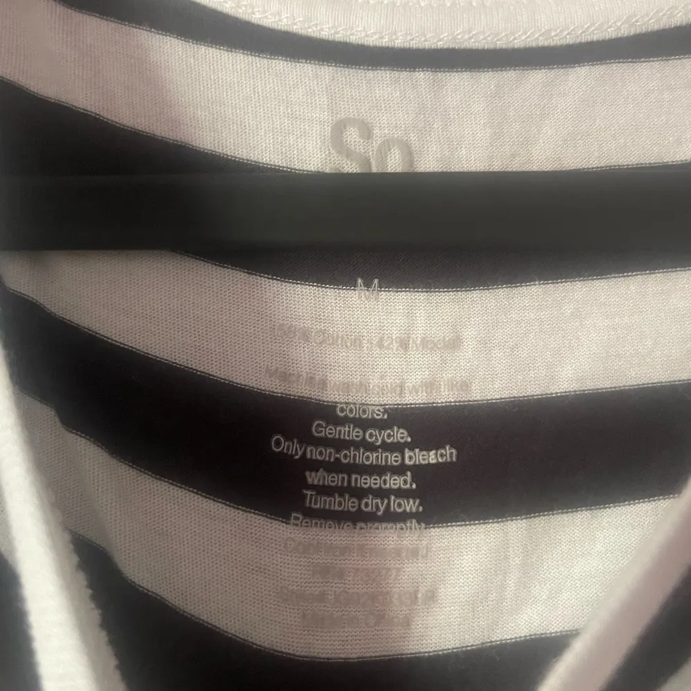 Cropped Tee - Image 2