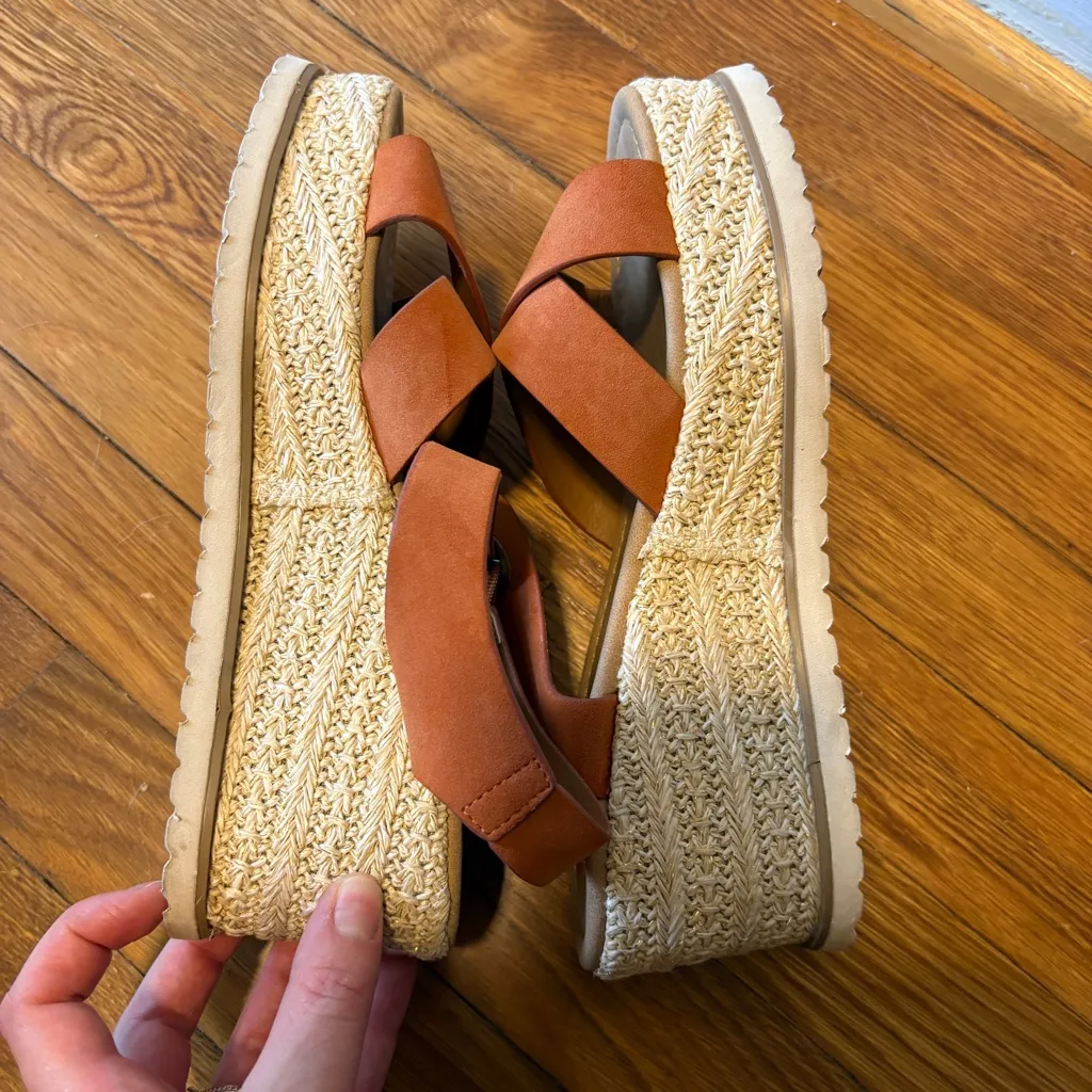 JC Penny POP Platform Espadrille Sandals Brown Orange Tan Strappy Women’s 8M Size 8 - Image 10