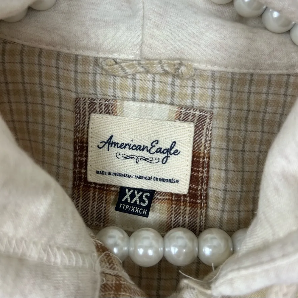 American Eagle Neutral Plaid Cropped Hoodie Shirt Size XXS - Image 8