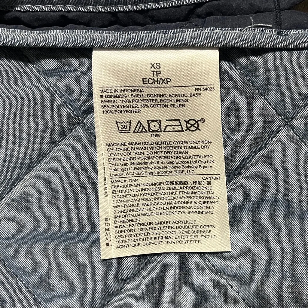 Gap  Dark Blue Quilted Vest - Image 3