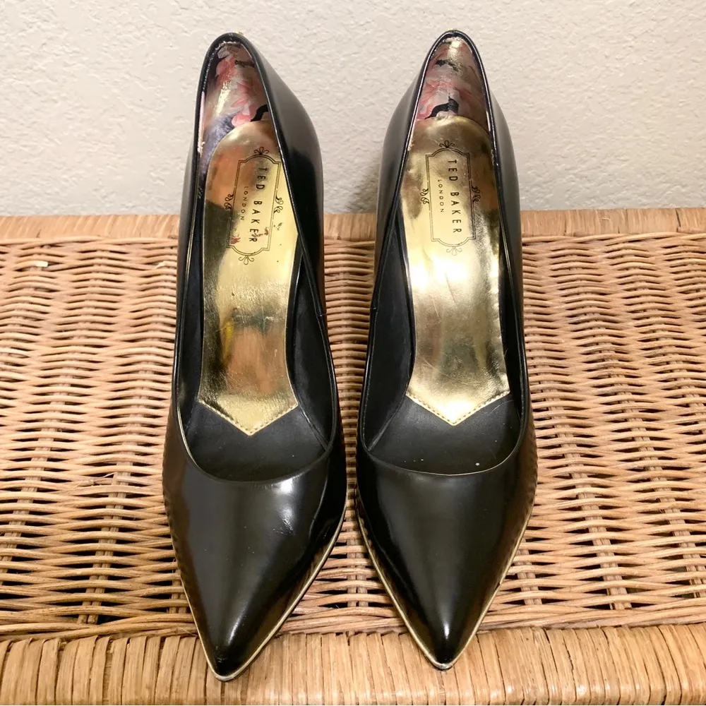 Ted Baker London Elvina Black and Gold Classic Pump Heel Size 40 - Image 6