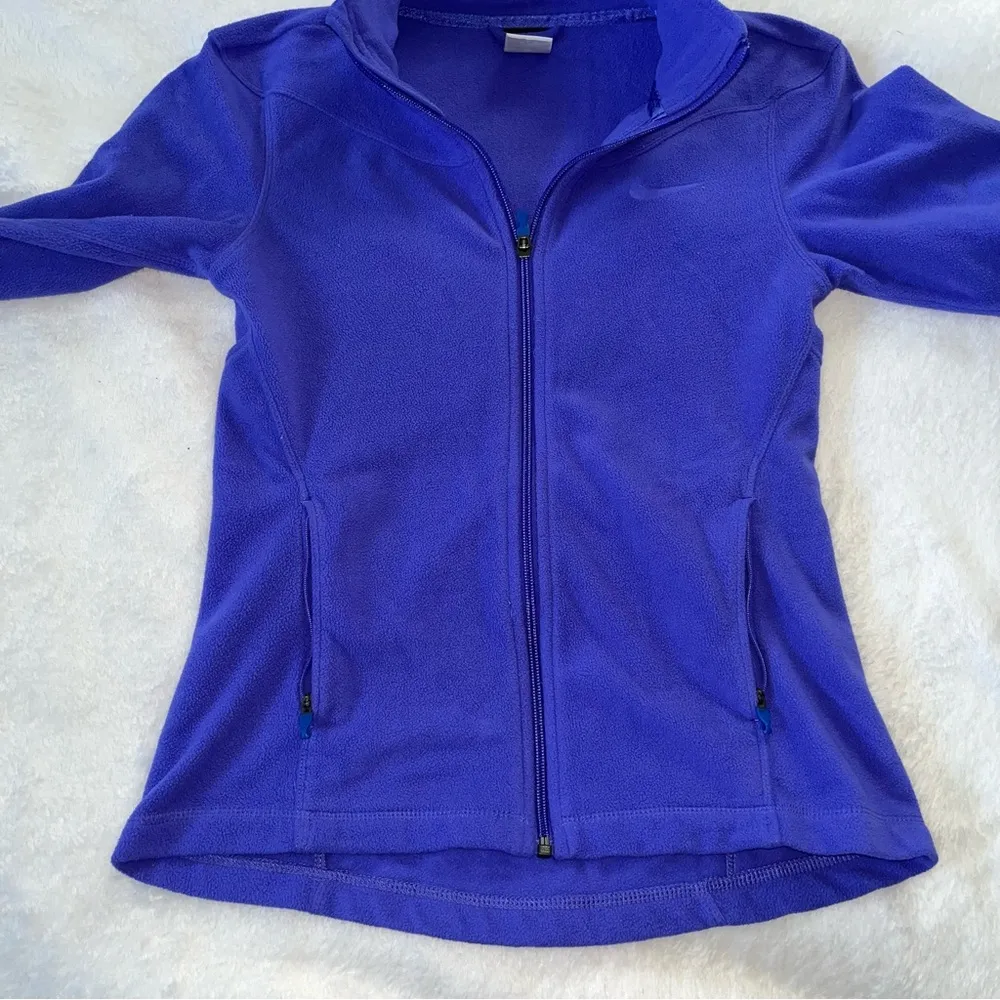 Nike therma fit purple jacket - Image 4