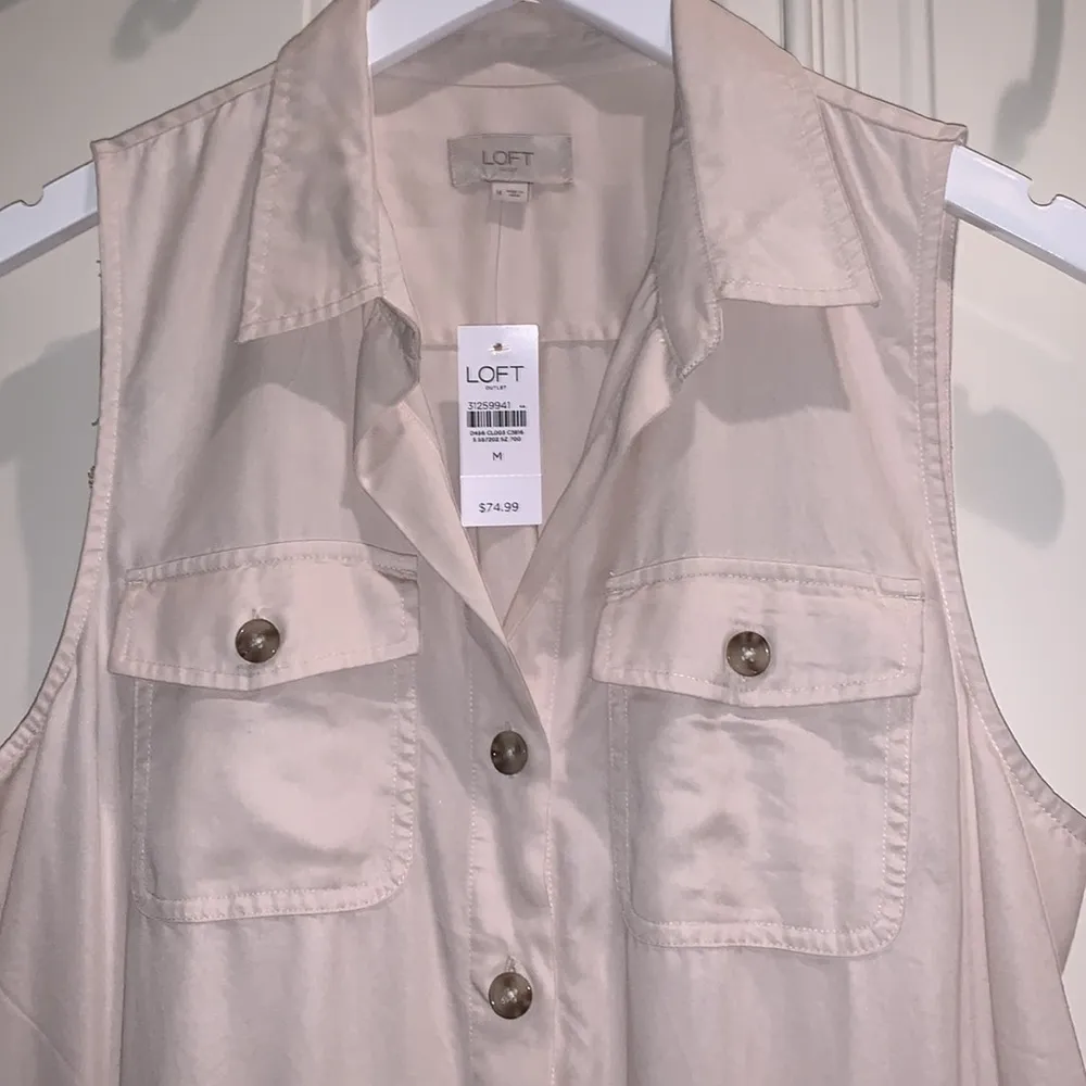 Loft sleeveless Romper - Image 2