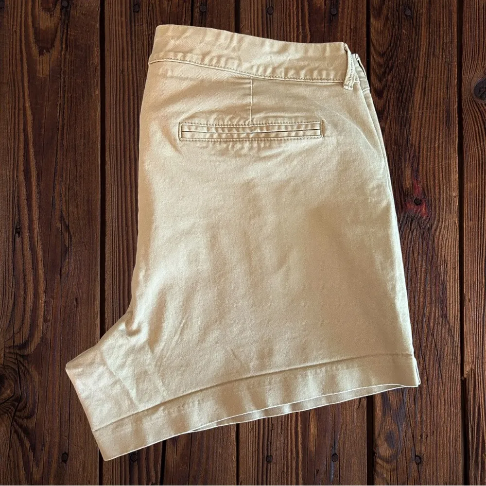 Old Navy  Pixie Shorts - Image 7