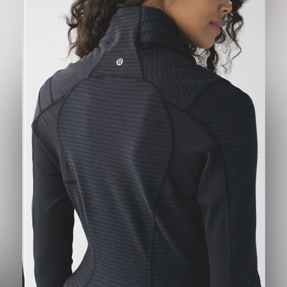 2015 Lululemon Bhakti Yoga Jacket Black Dark Slate Luon Luxtreme Size 8 - Image 5