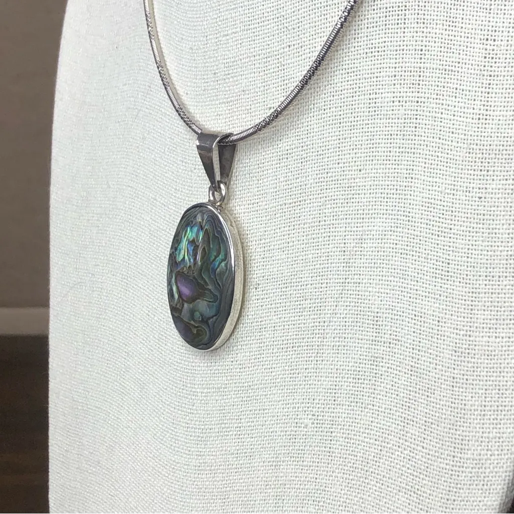 Vintage Oval Abalone Cabochon Pendant On Sterling Silver Snake Chain Necklace Purple - Image 4