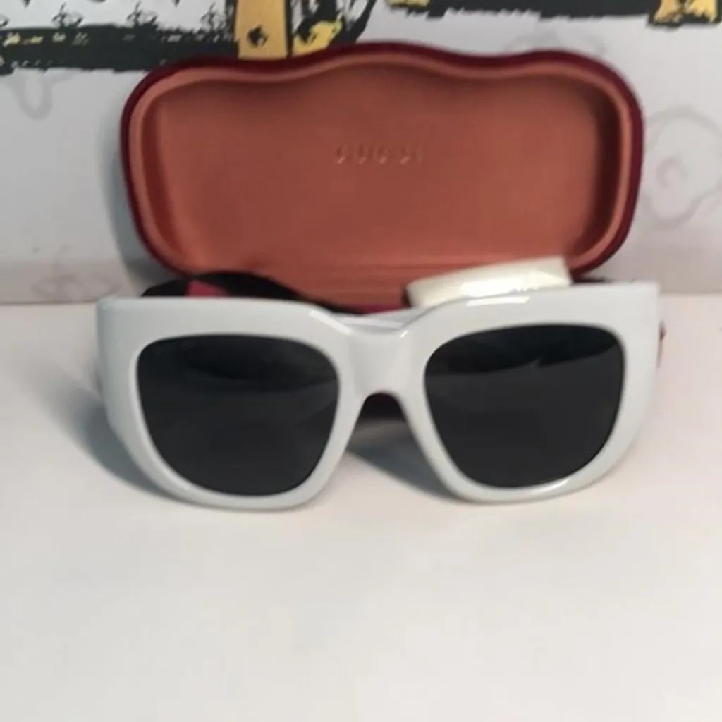 New Authentic  Gucci GG1545S 003 – Light Grey Oversized Square Sunglasses ✨ - Image 11