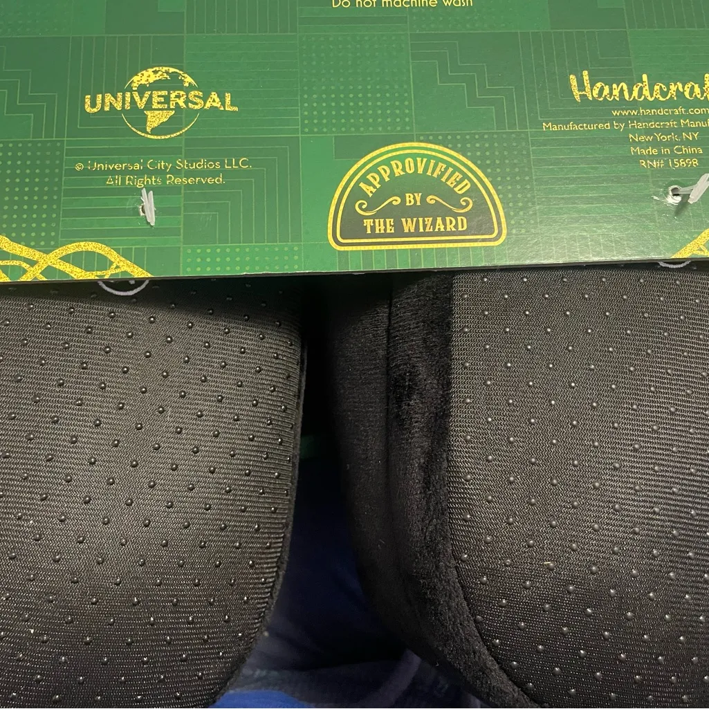 Wicked Elphaba Plush Slippers Women’s 6.5–7.5 - Image 5