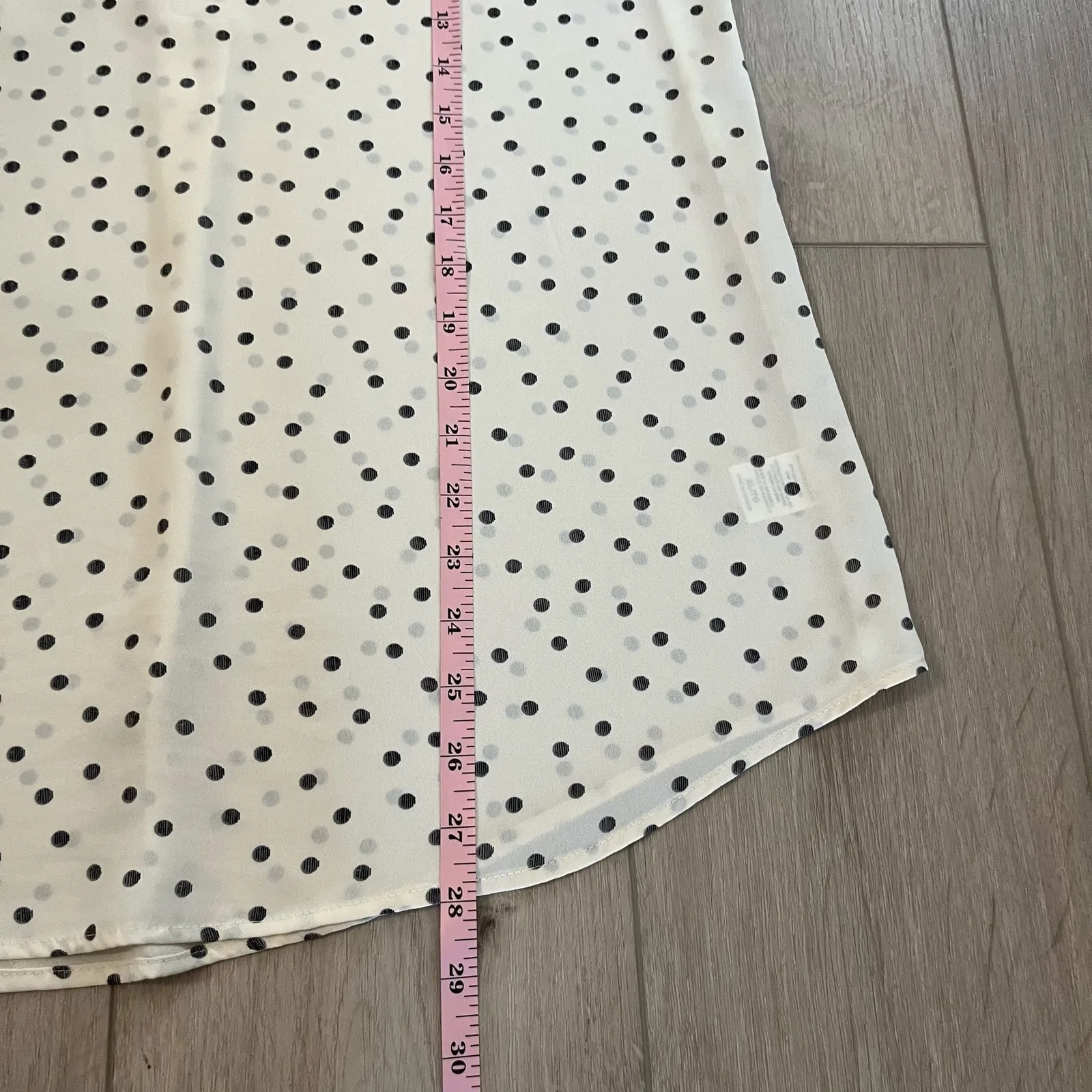 Pleione Women's Cream & Gray Polka Dot Sleeveless Blouse Size XL - Image 5