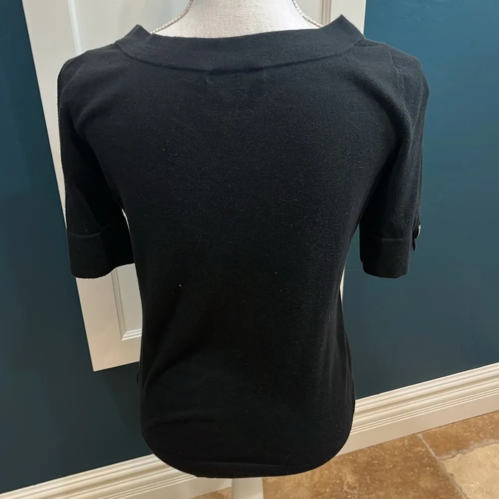 Banana Republic black V-neck short sleeve sweater. - Image 2