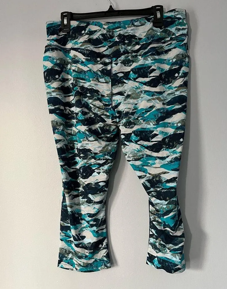 Eddie Bauer Mid Rise Crop Legging Women's Medium Pull-On Stretch Active Capri - Image 2