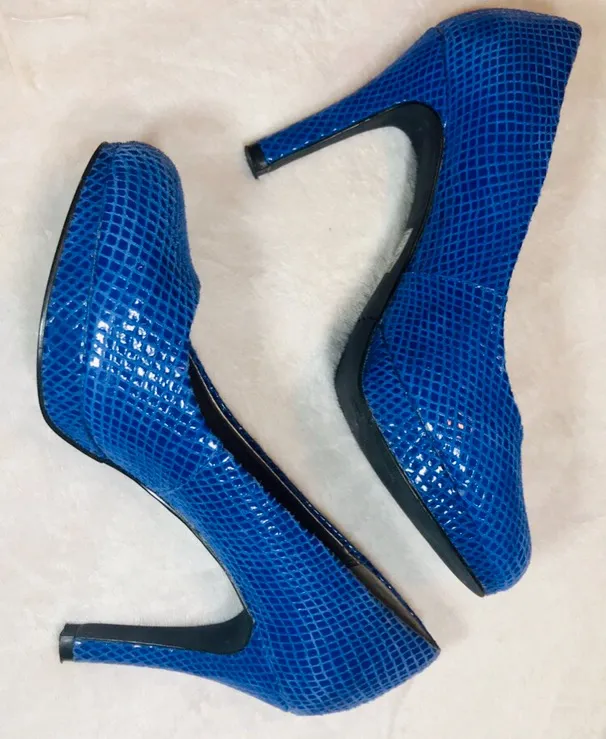 Moda Spana Lapis Snakeskin Heels - Image 4