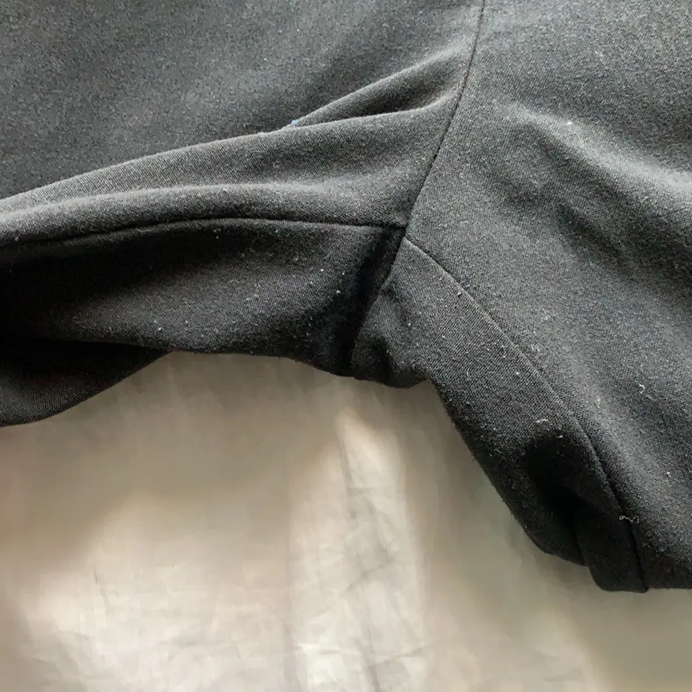 black trousers - Image 3