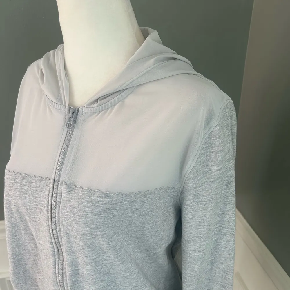 Victoria Sport light gray full zip hoodie medium - Image 3