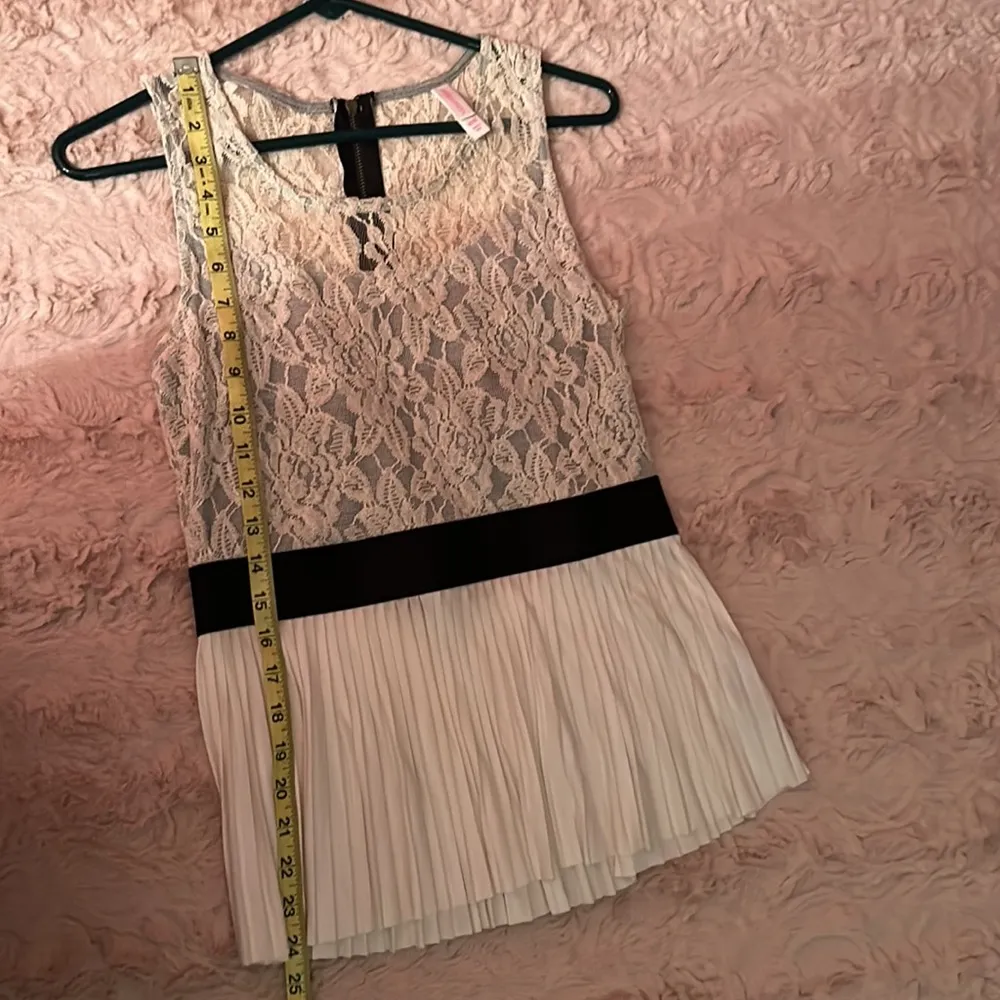 Lacy top size m - Image 7
