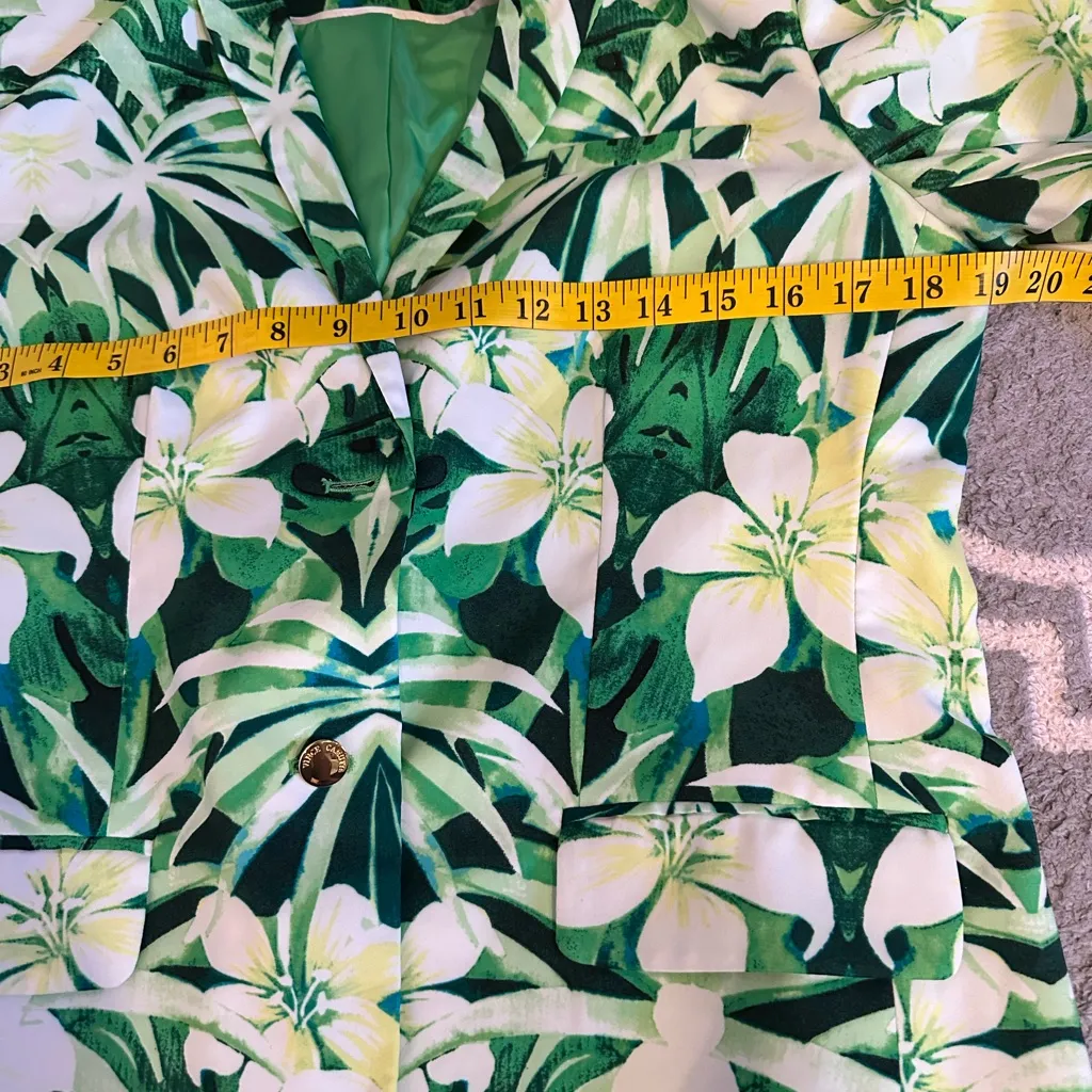 Vince Camuto Green Floral Blazer - Image 4
