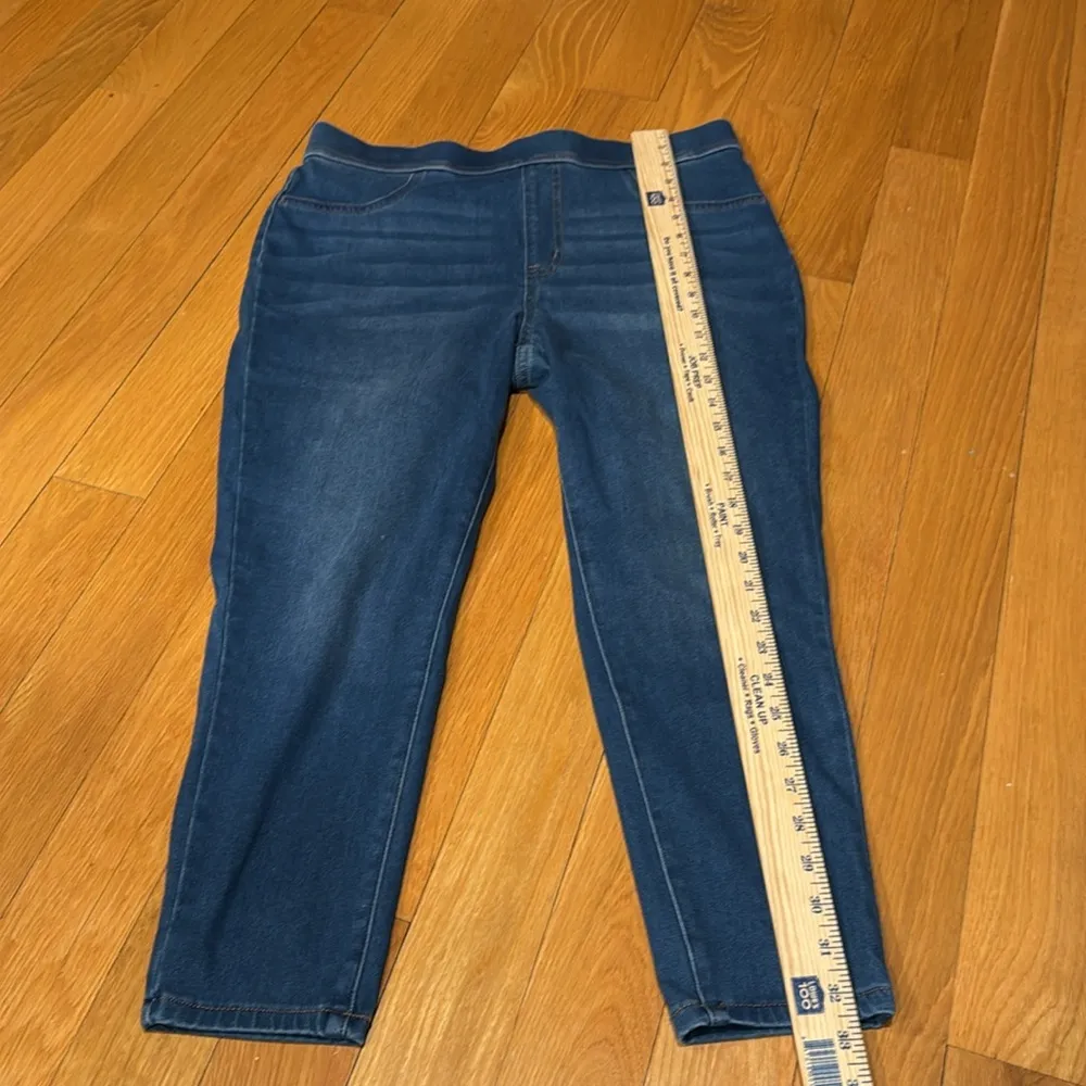 Time and tru women’s pull on jeans size large (12-14) . - Image 7