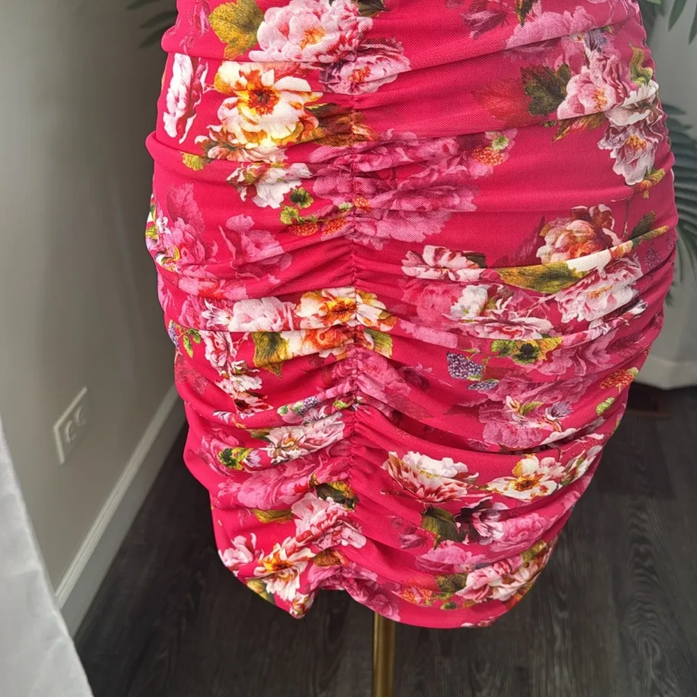 L'AGENCE Karly Ruched Dress in Cabaret Pink Multi Moschata Rosa. SZ Small, $430 - Image 7