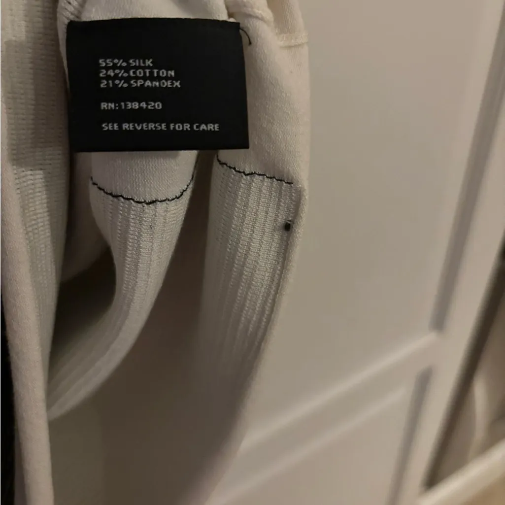 Carlisle Black  white‎ silk cotton sleeveless top. Size large - Image 6