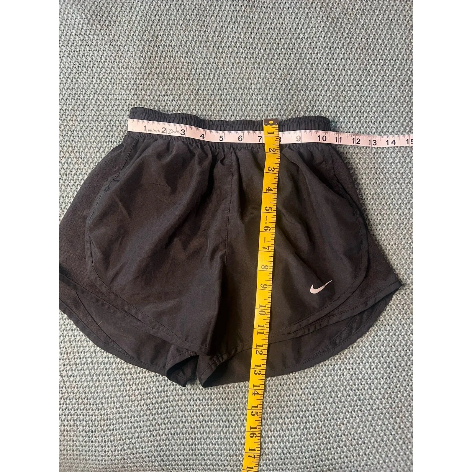 Nike Double Lined Women’s Shorts Black EUC built In Liner XS - Image 3