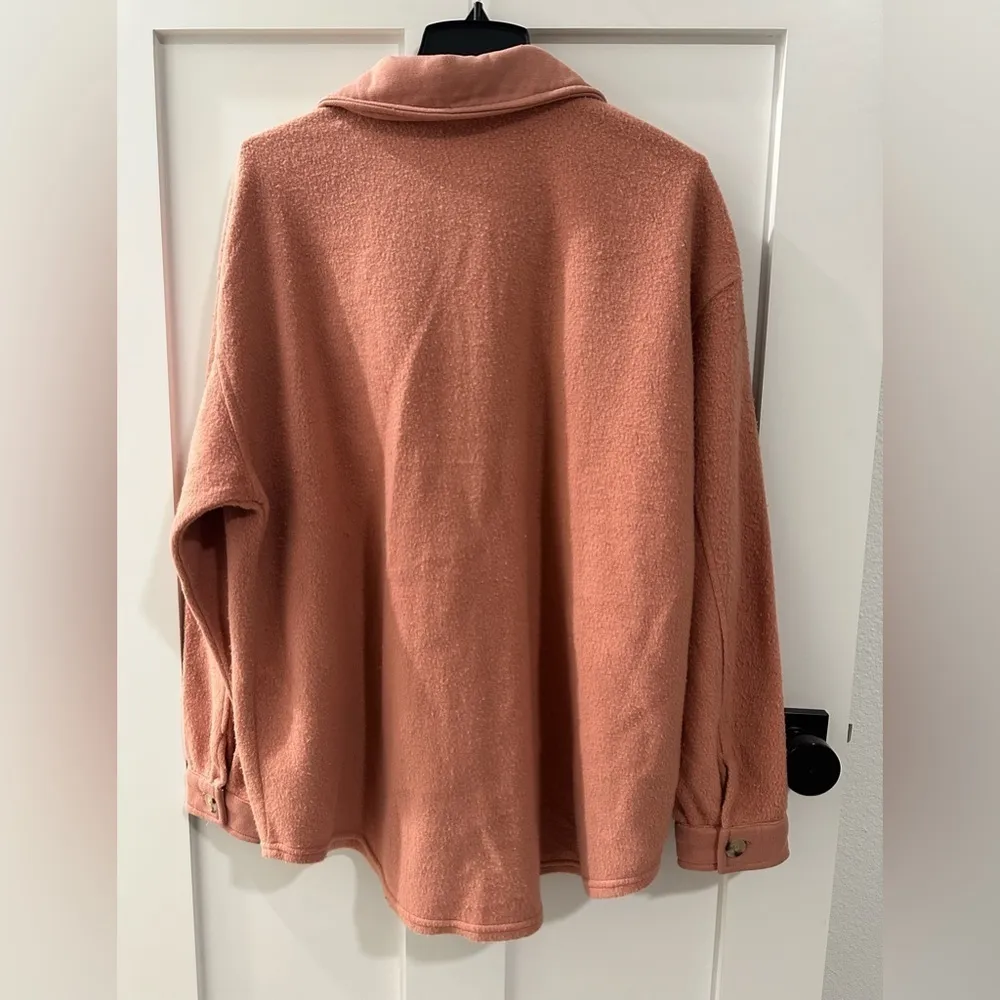 NWT Wonderly Fuzzy button down Shacket in Dull Rose, size L, brand new, pink - Image 2