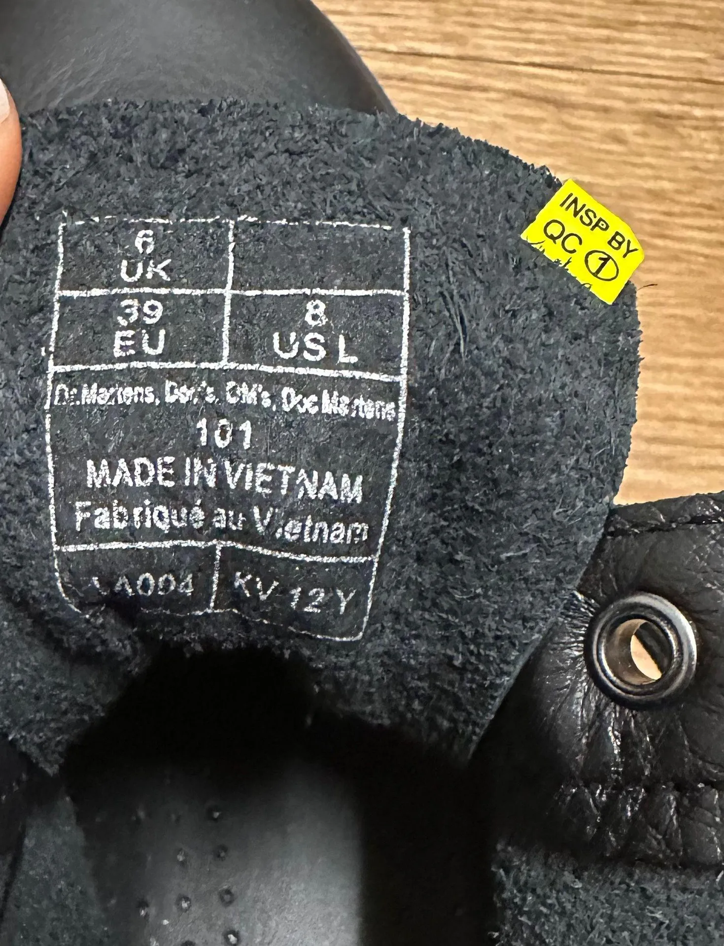 Dr Martens air wait leather ankle boots  - Image 10