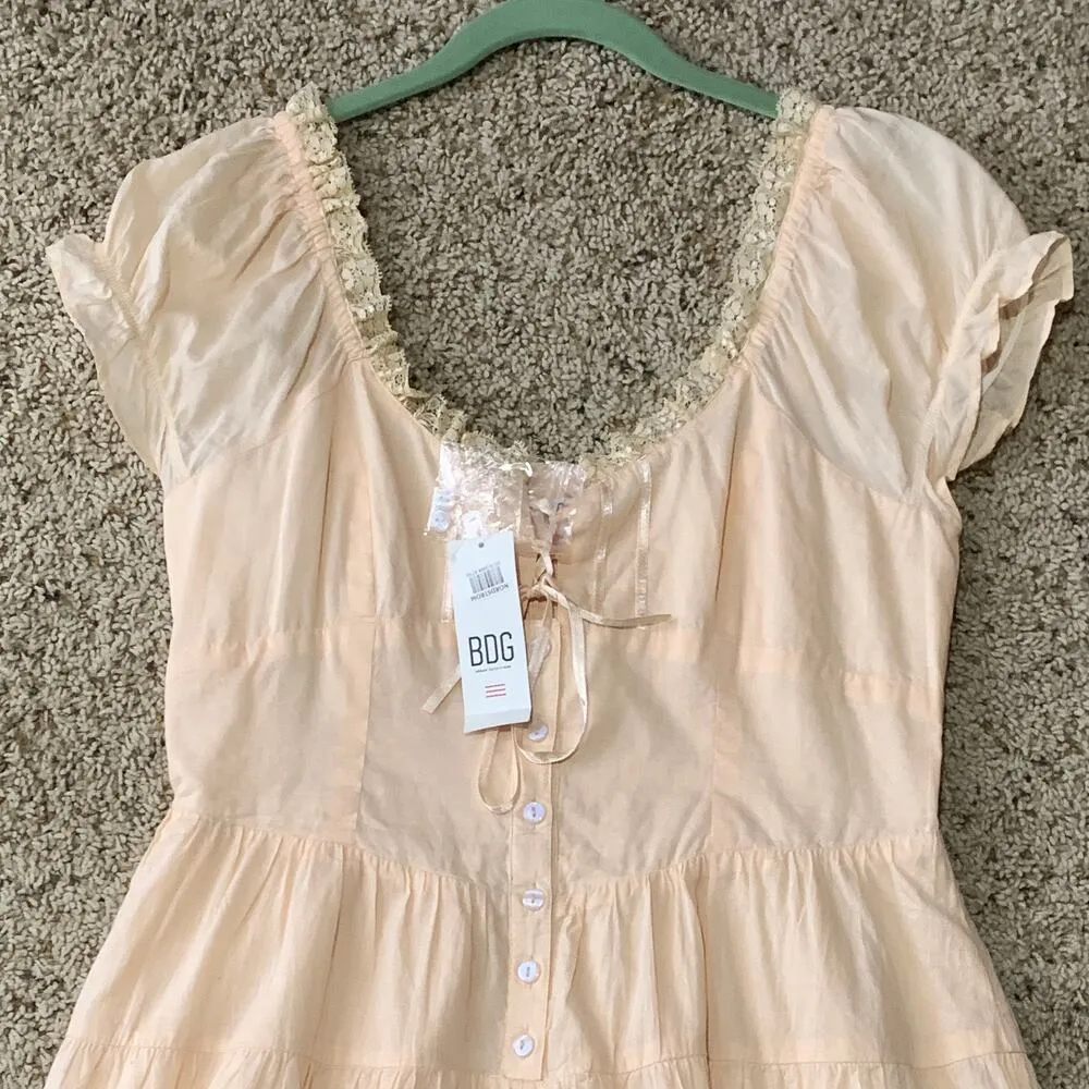 Urban Outfitters BDG UO Peach Lily Playsuit One Piece Romper Shorts Large Creme - Image 2