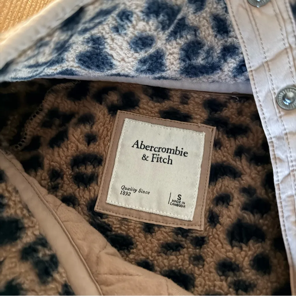 Abercrombie Pullover - Image 4