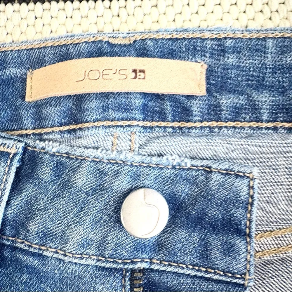 Joe's Jeans Icon Mid Rise Skinny Cuff Distressed Jeans in Rhea Size 24 - Image 11