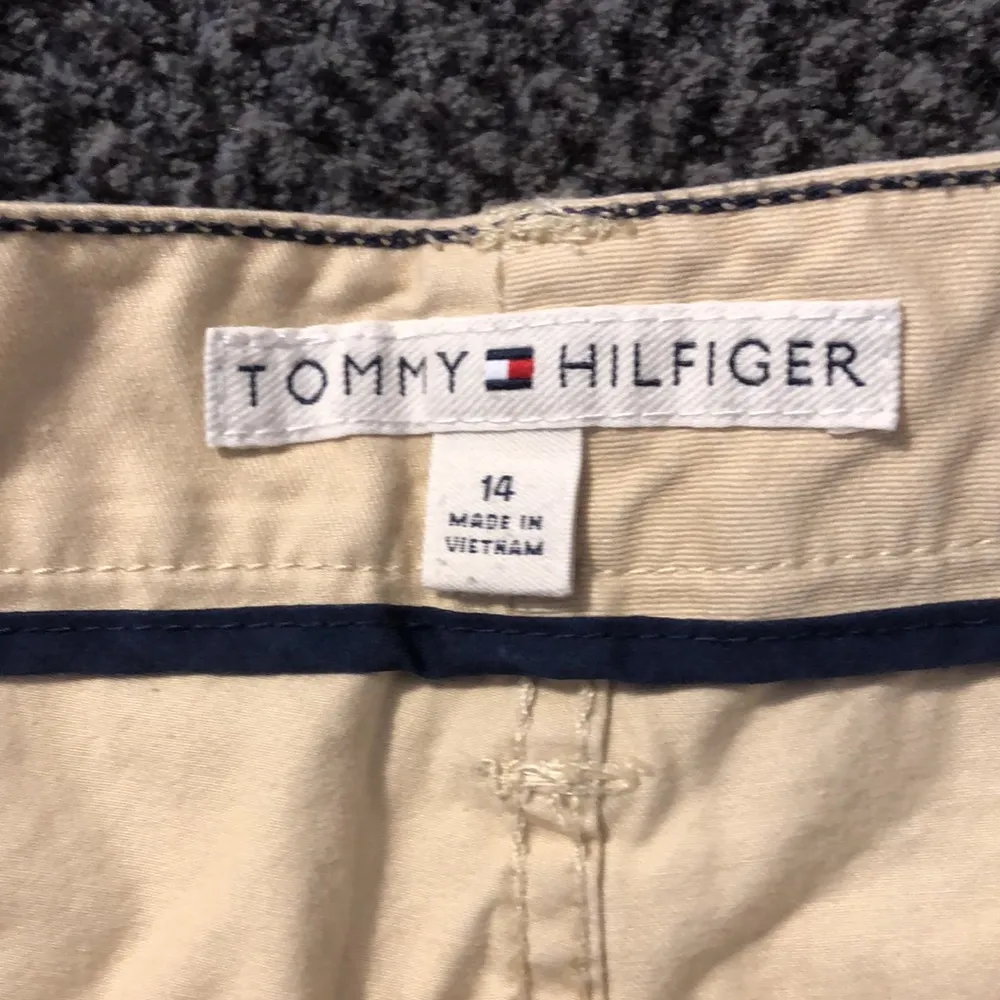 🔹4 for $30 Tommy Hilfiger shorts - Image 5