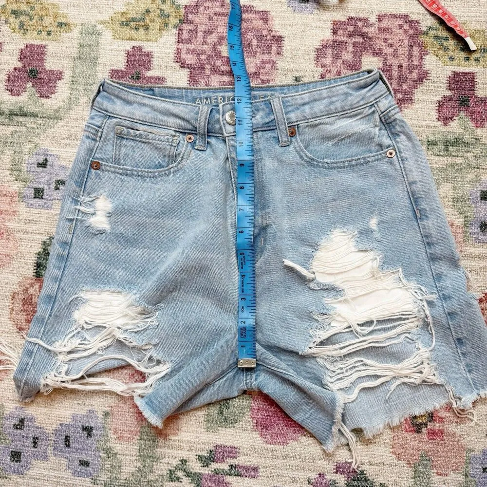 American Eagle Womens Denim Mom Shorts Sz 2 High Waist Distressed 90s Inspired - Image 6