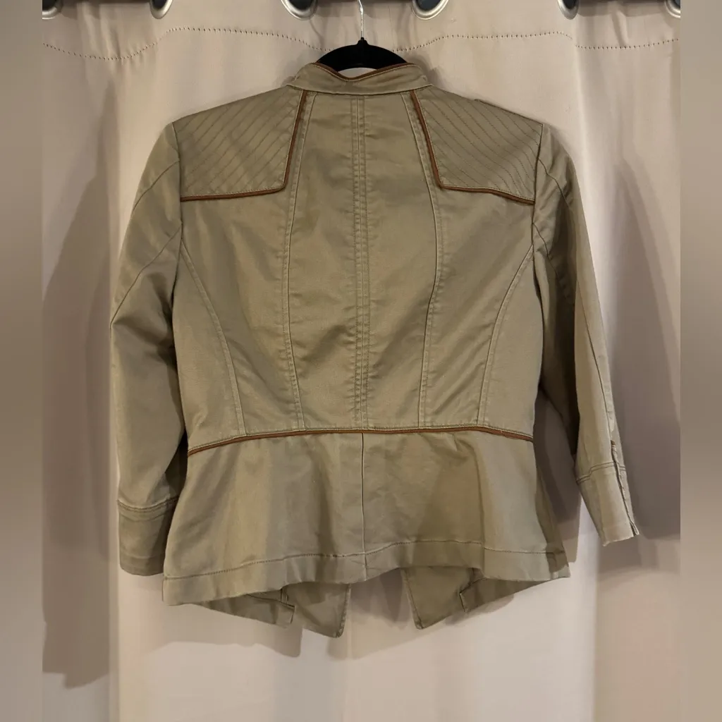 Women's Tan White House Black Market Jacket - Image 2