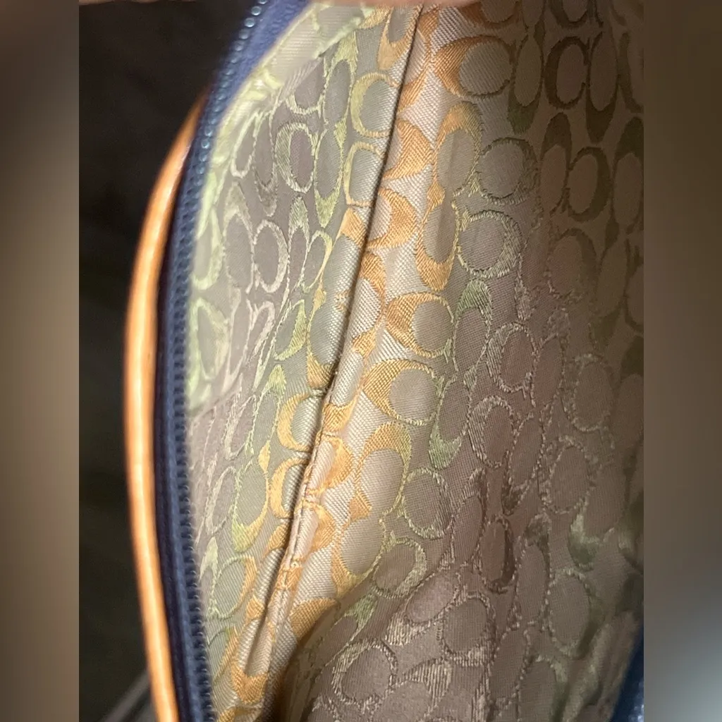 Coach  Red and Black Leather Handbag - Image 6