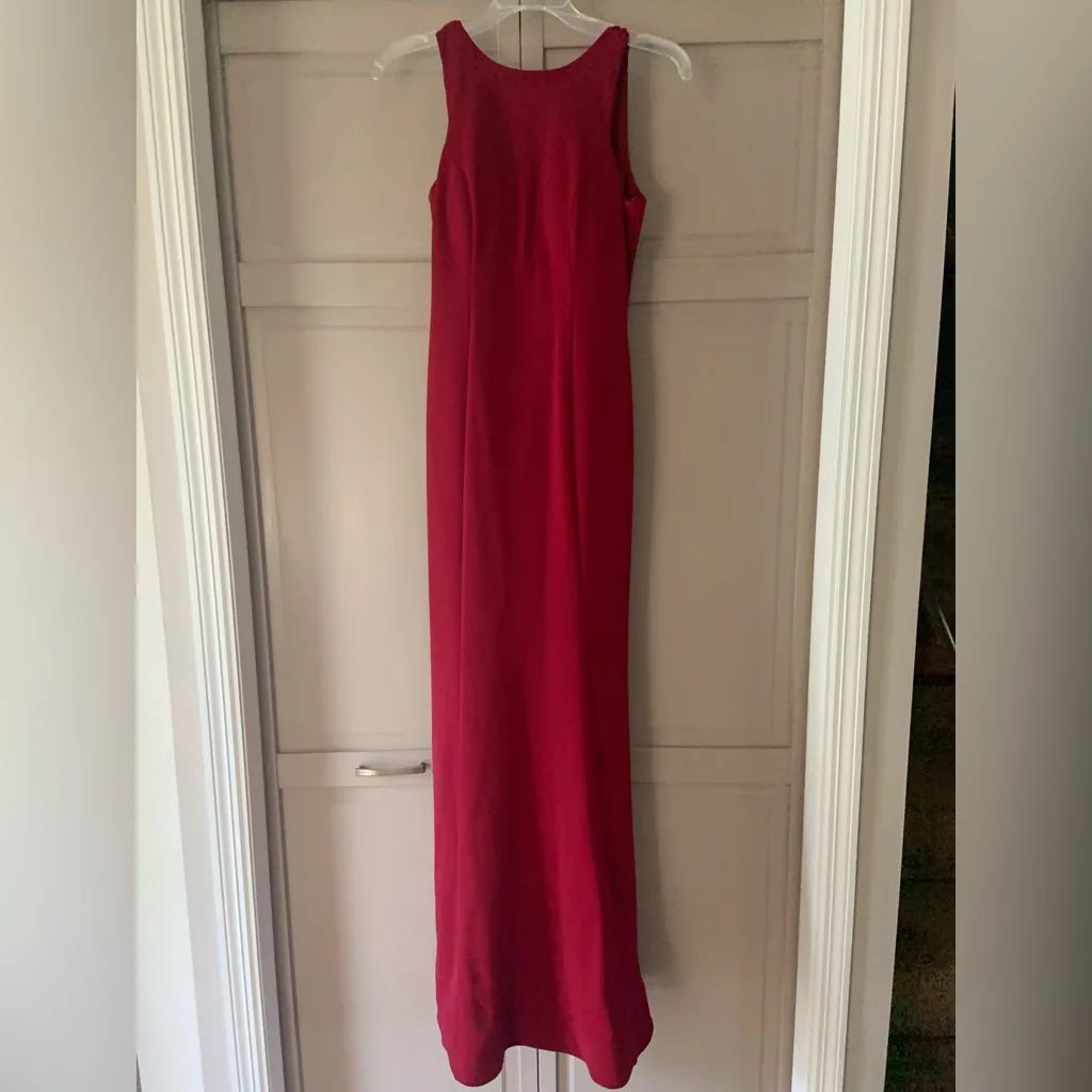 Red low back dress with ruffle trail Size undefined - Image 3