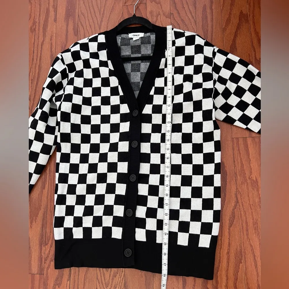 ONLY Checkered in black +white,size small - Image 3