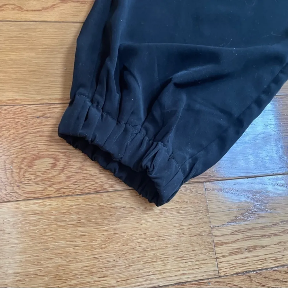 H&M RARE colorblock jumpsuit romper sleeveless silky beige black Sz US 6 - Image 4