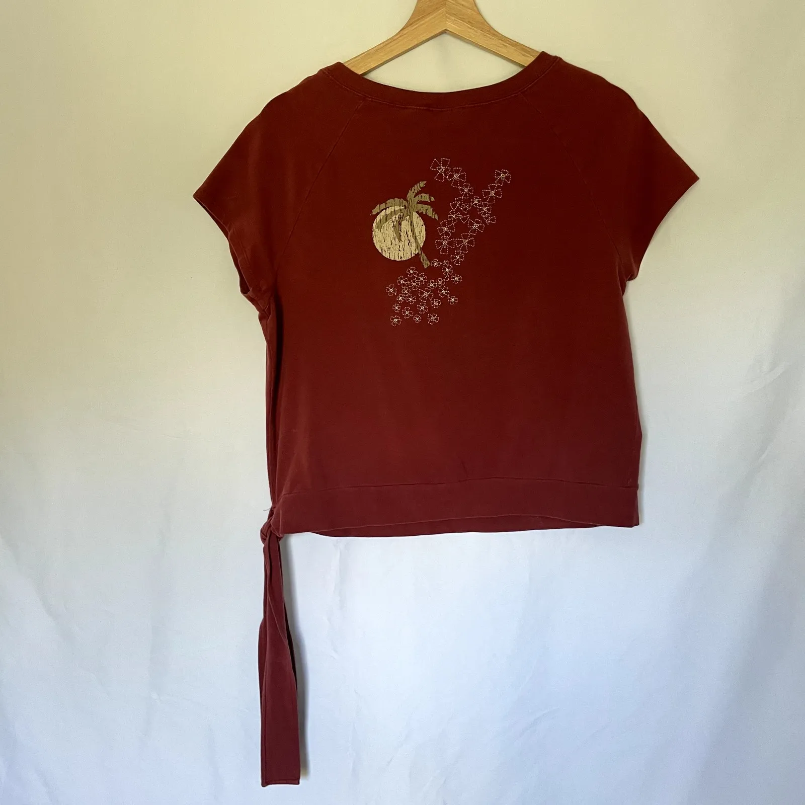 RuffHewn coral red short sleeved shirt side tie flower women's size L cotton - Image 7