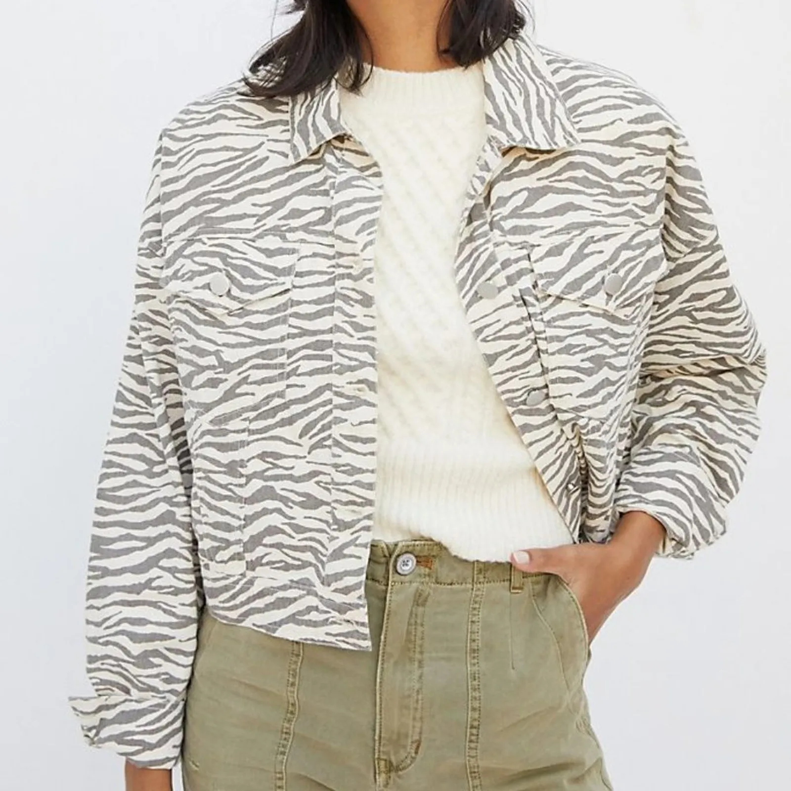 Anthropologie Mona Cropped Trucker Jacket Size Large - Image 2