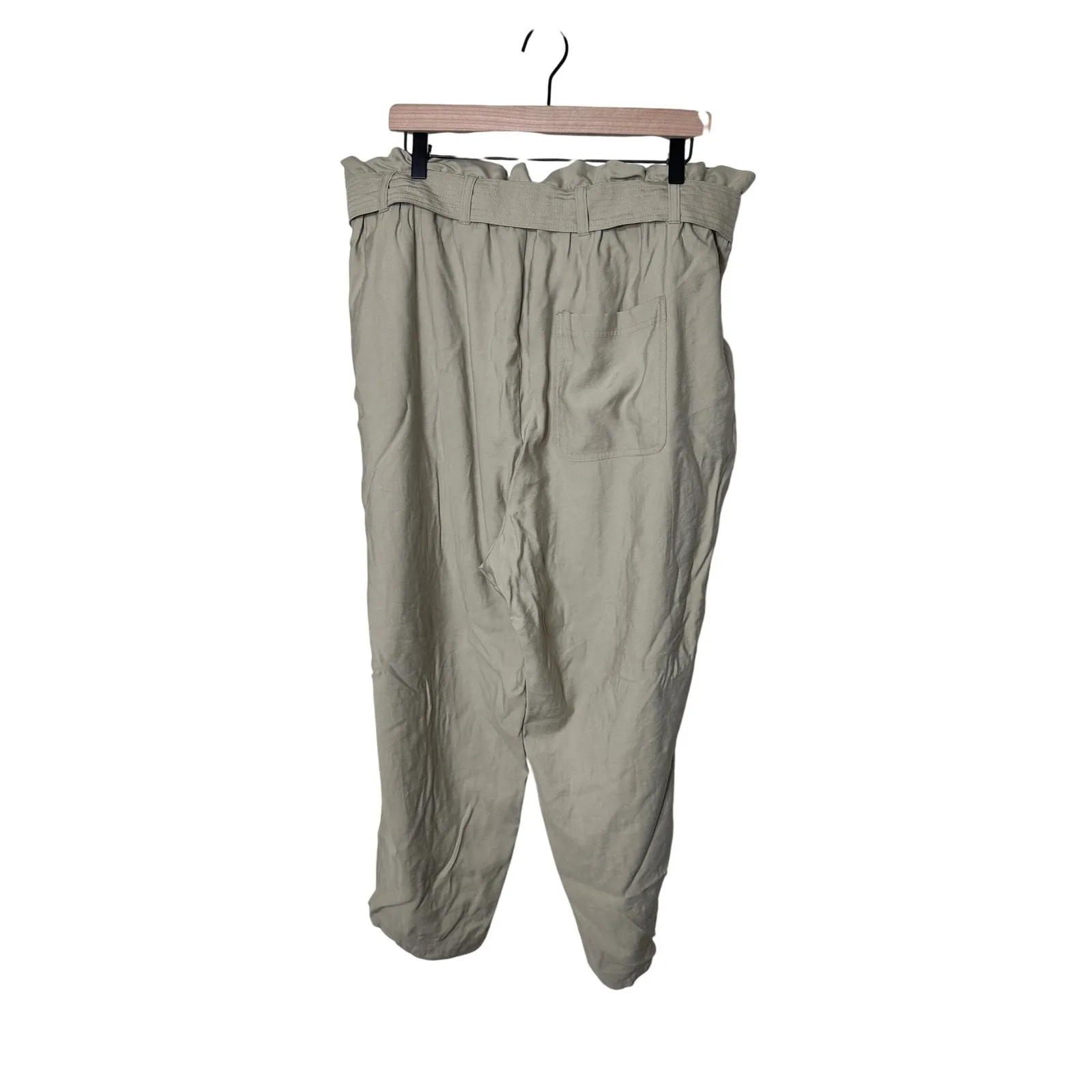 A New‎ Day Women's XXL Beige Paperbag High Rise Waist Cropped Pants Trousers NWT - Image 7